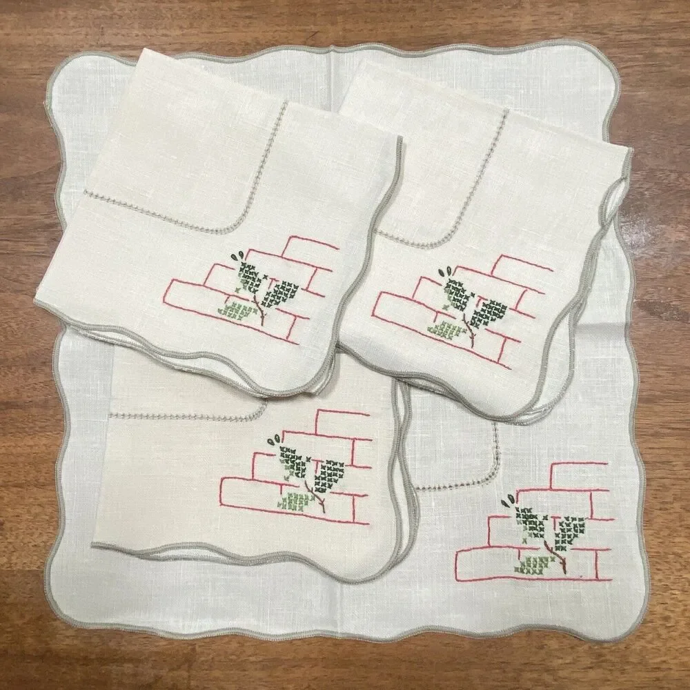 Vintage Linen Cocktail Napkins Set of 4 Embroidery Corners Art Deco 12
